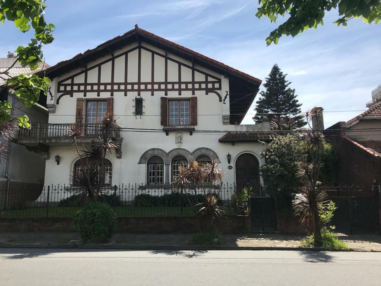 Villa Black Bnb Mar del Plata Exterior photo